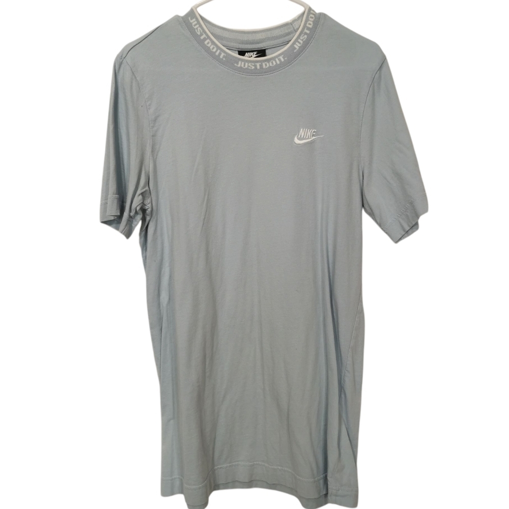 3/$20 Nike Crew Neck Short Sleeve Light Blue Tee - Sz M Open To Offers